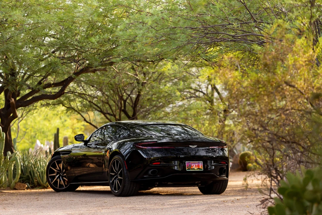 2018 Aston Martin DB11 - Image 13 of 31