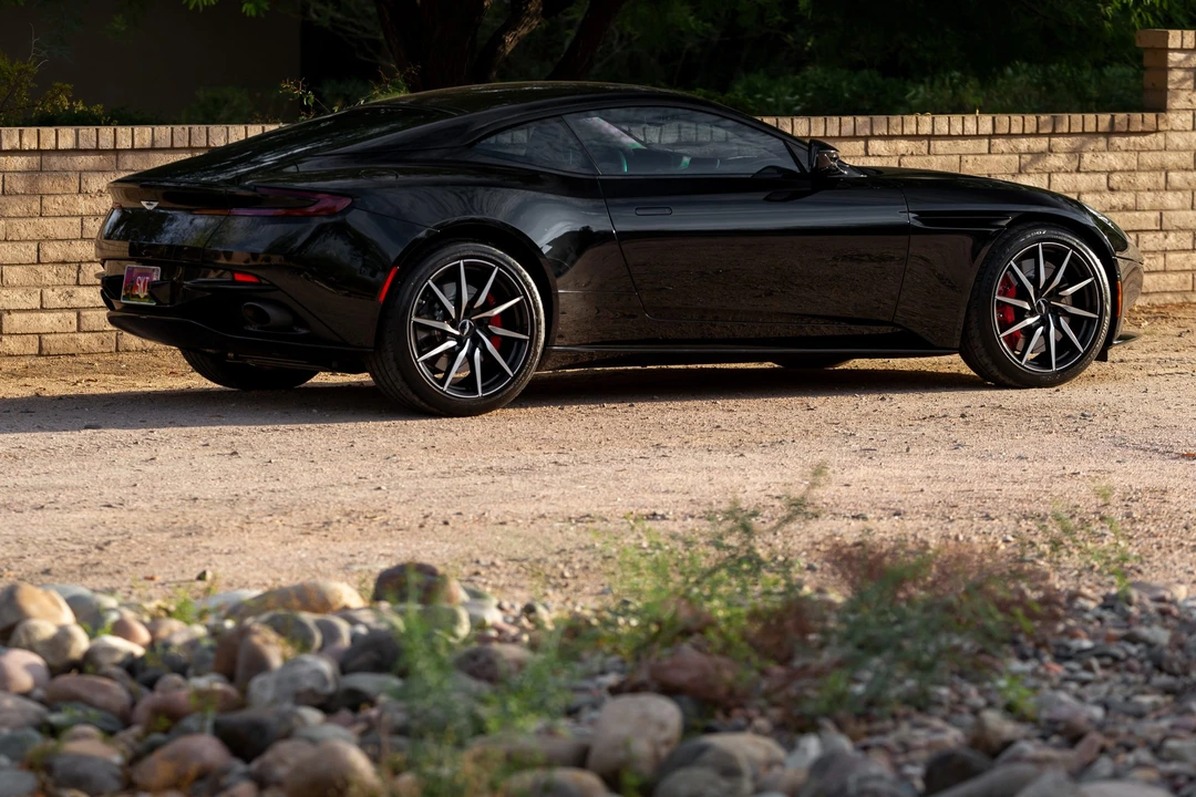 2018 Aston Martin DB11 - Image 20 of 31