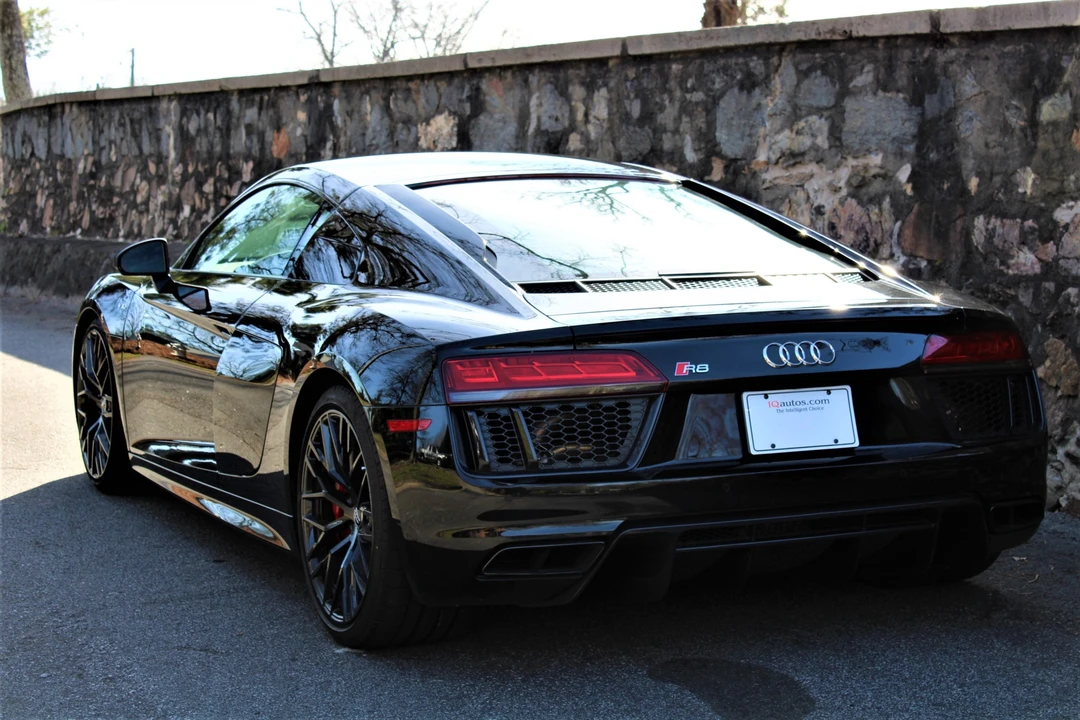 2018 Audi 4S R8 - Image 30 of 31