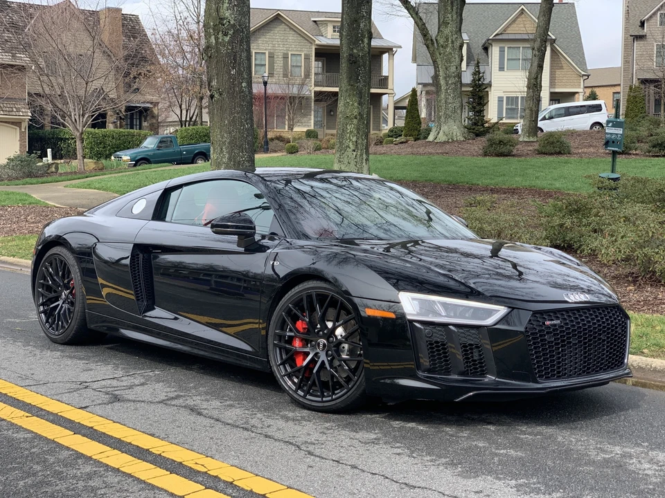 2018 Audi 4S R8 - Image 2 of 31