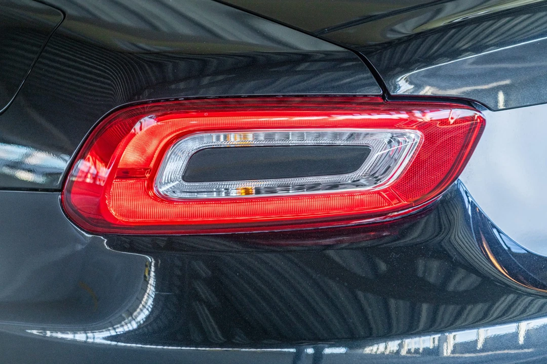 2019 Fiat 124 Spider - Image 30 of 31