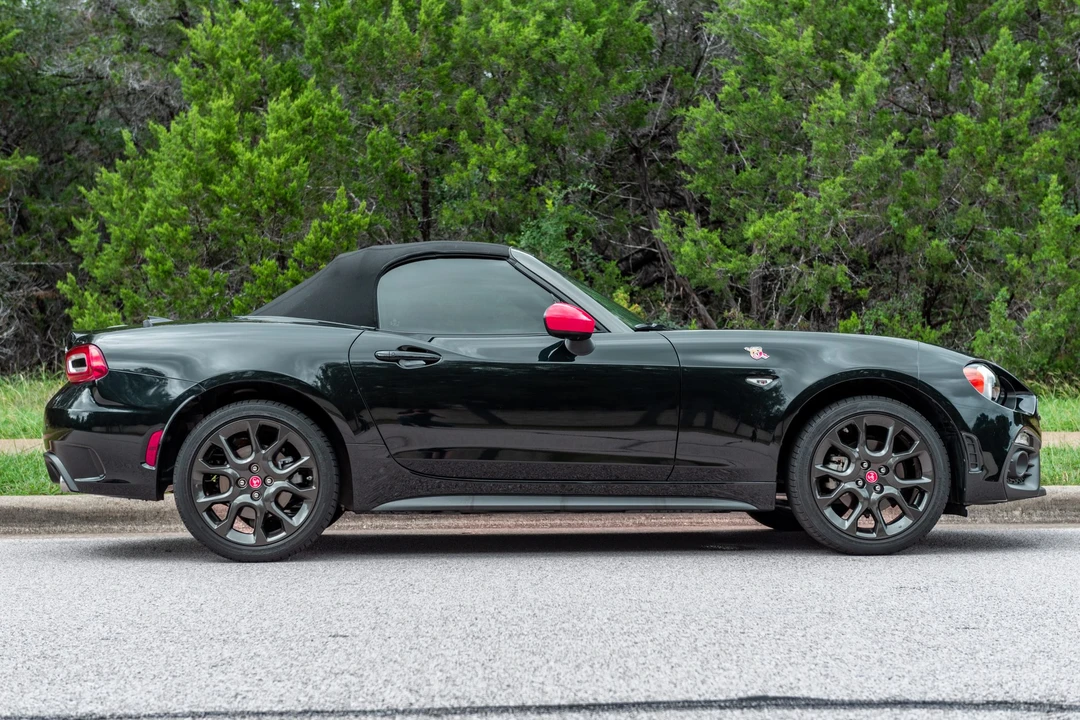 2019 Fiat 124 Spider - Image 8 of 31