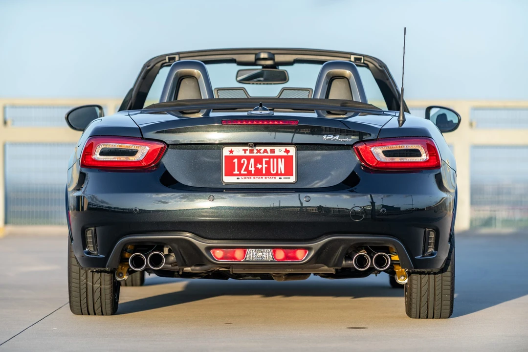 2019 Fiat 124 Spider - Image 11 of 31