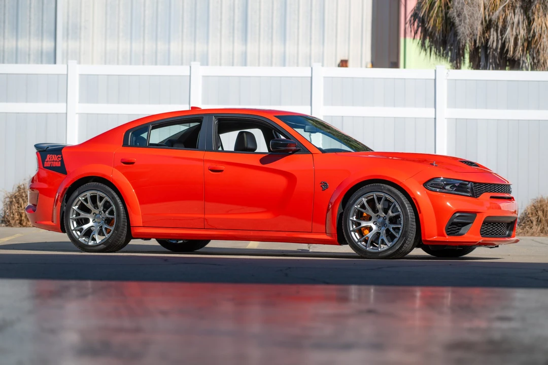 2023 Dodge Charger SRT Hellcat 7th Gen - Image 17 of 31