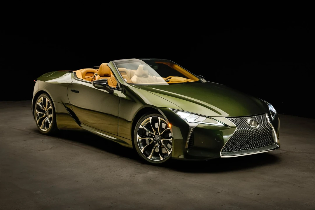2023 Lexus LC - Image 8 of 31