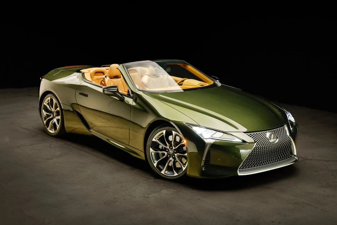 2023 Lexus LC - Image 7 of 31