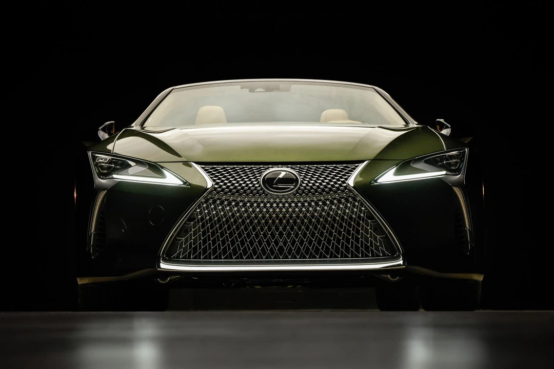 2023 Lexus LC - Image 6 of 31