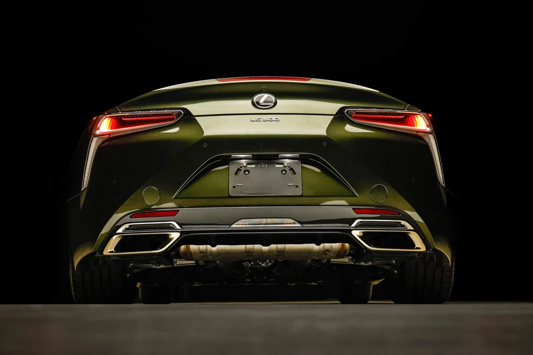 2023 Lexus LC - Image 20 of 31