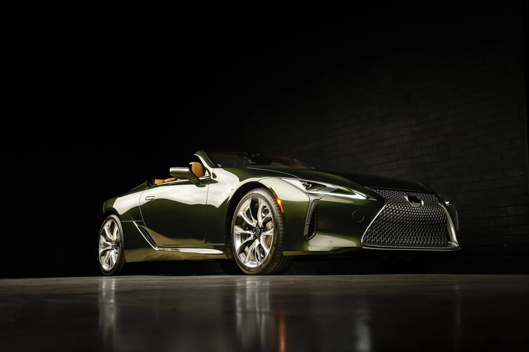 2023 Lexus LC - Image 10 of 31