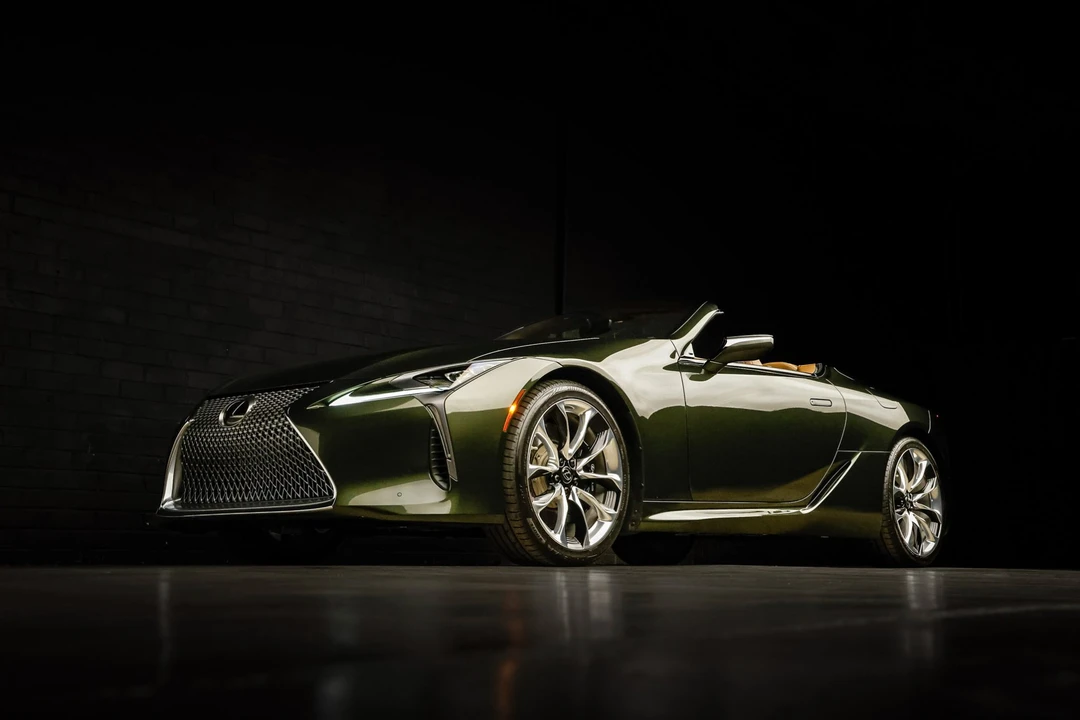 2023 Lexus LC - Image 30 of 31