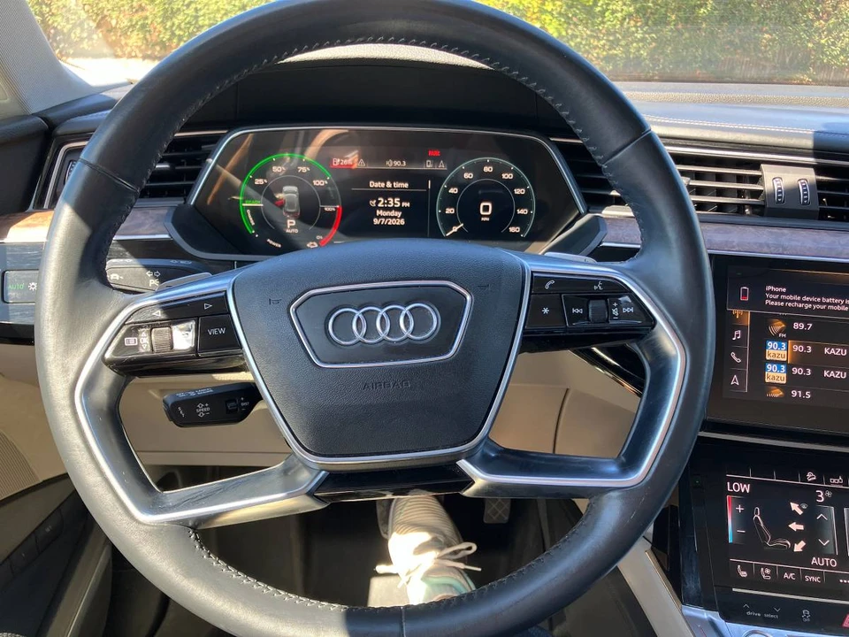 2019 Audi e-tron - Image 7 of 13