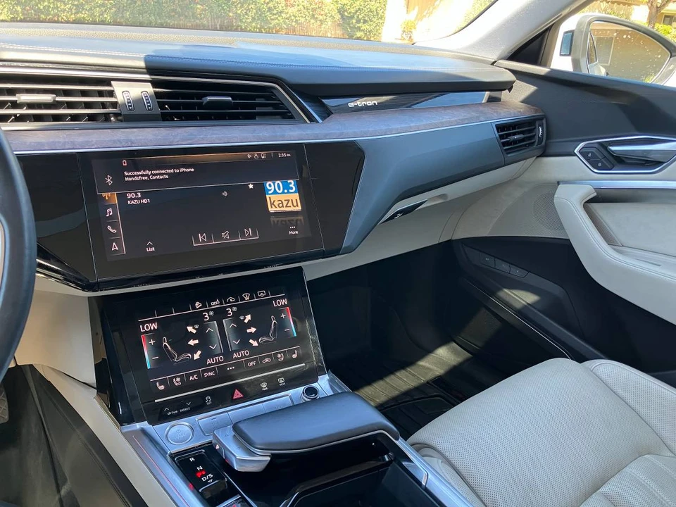 2019 Audi e-tron - Image 6 of 13