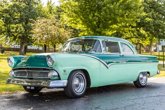 1955 Ford Fairlane 1st Gen - Image 4 of 31