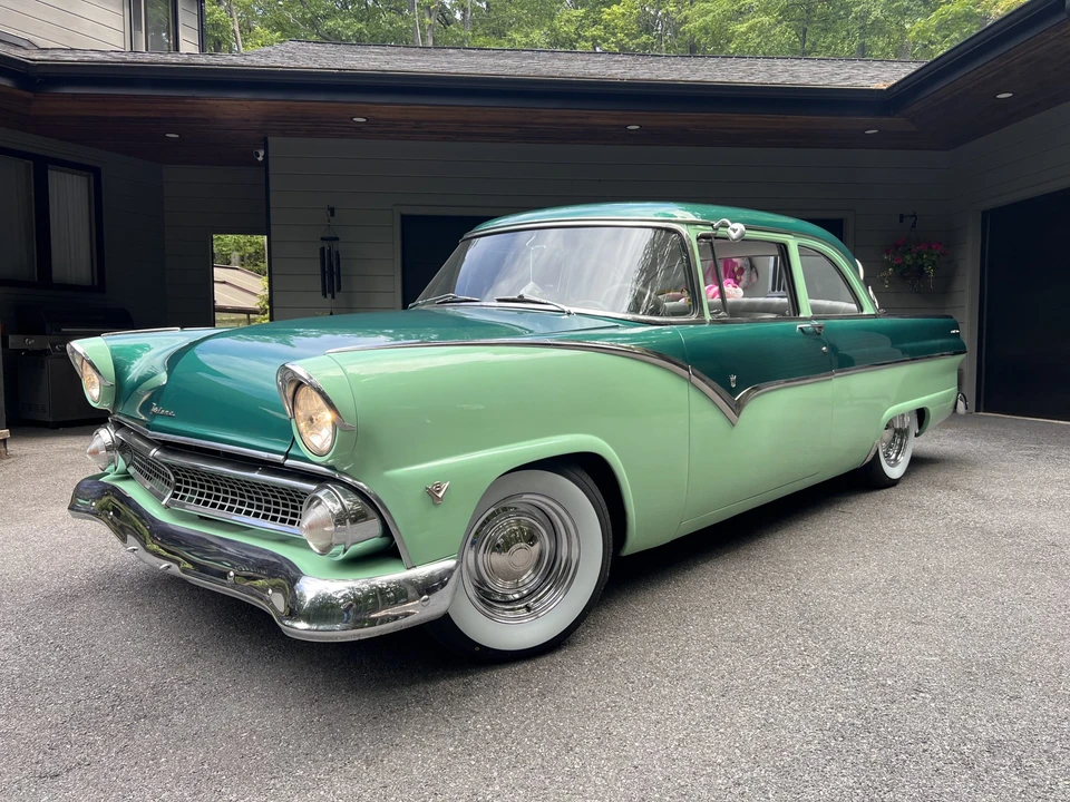 1955 Ford Fairlane 1st Gen - Image 8 of 31
