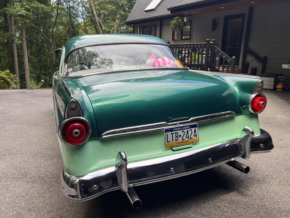 1955 Ford Fairlane 1st Gen - Image 9 of 31