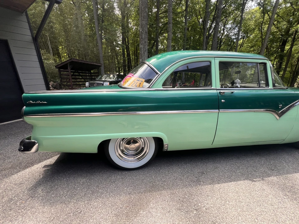 1955 Ford Fairlane 1st Gen - Image 16 of 31