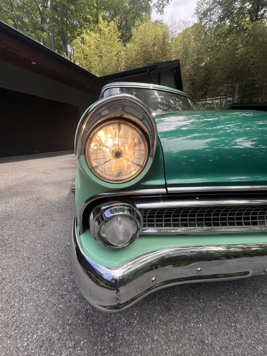 1955 Ford Fairlane 1st Gen - Image 23 of 31