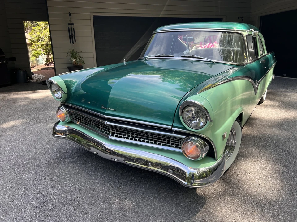 1955 Ford Fairlane 1st Gen - Image 7 of 31