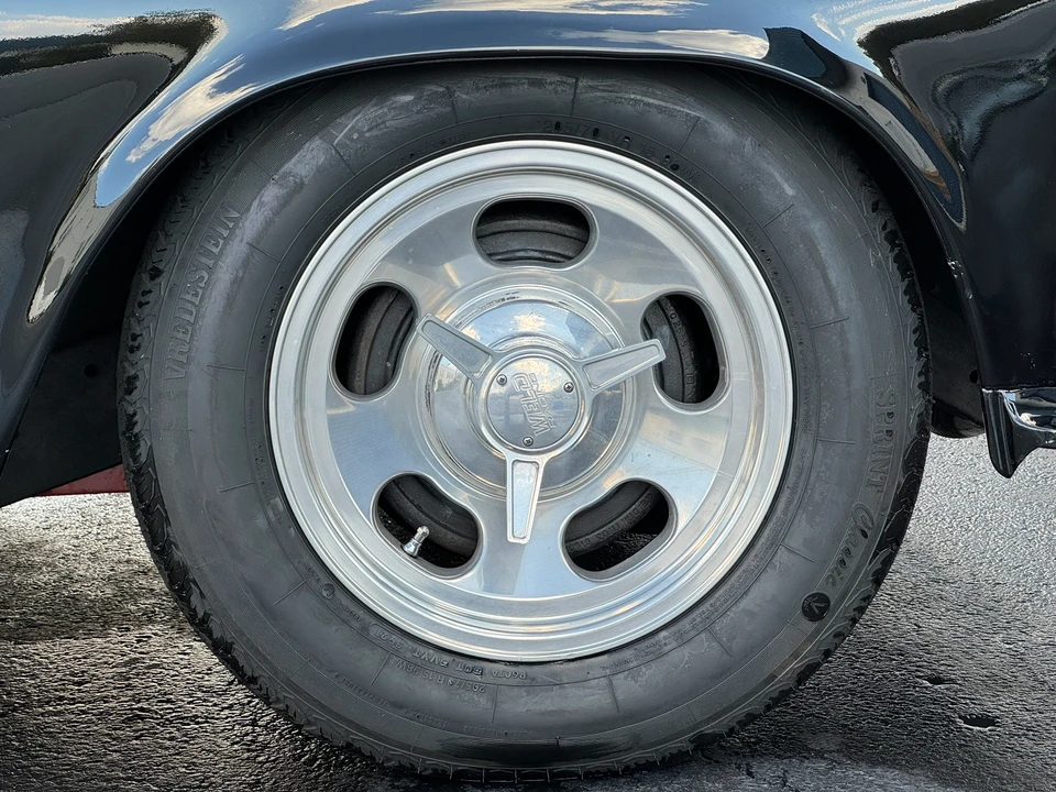 1957 Ford Thunderbird 1st Gen - Image 26 of 31