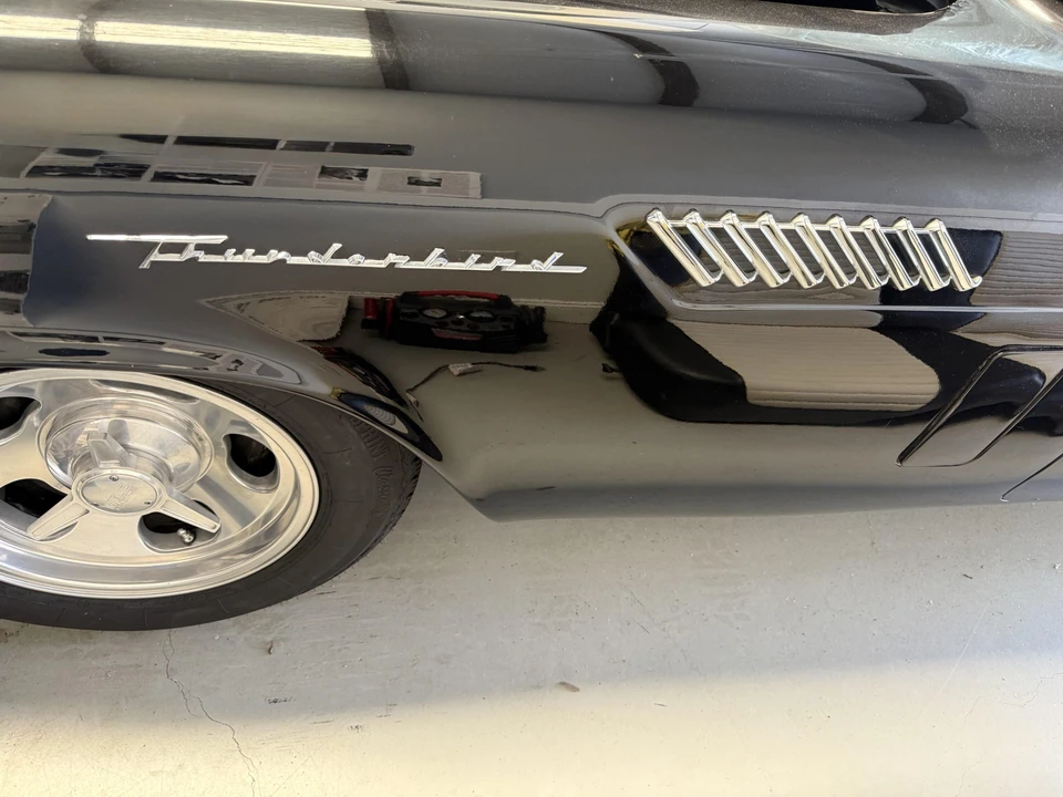 1957 Ford Thunderbird 1st Gen - Image 21 of 31