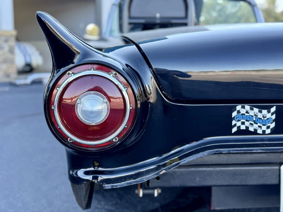 1957 Ford Thunderbird 1st Gen - Image 23 of 31
