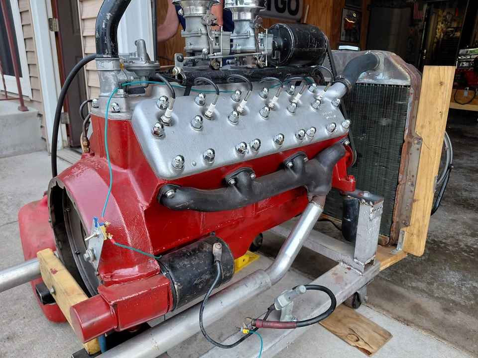 Parts & Memorabilia Engines - Image 2 of 13