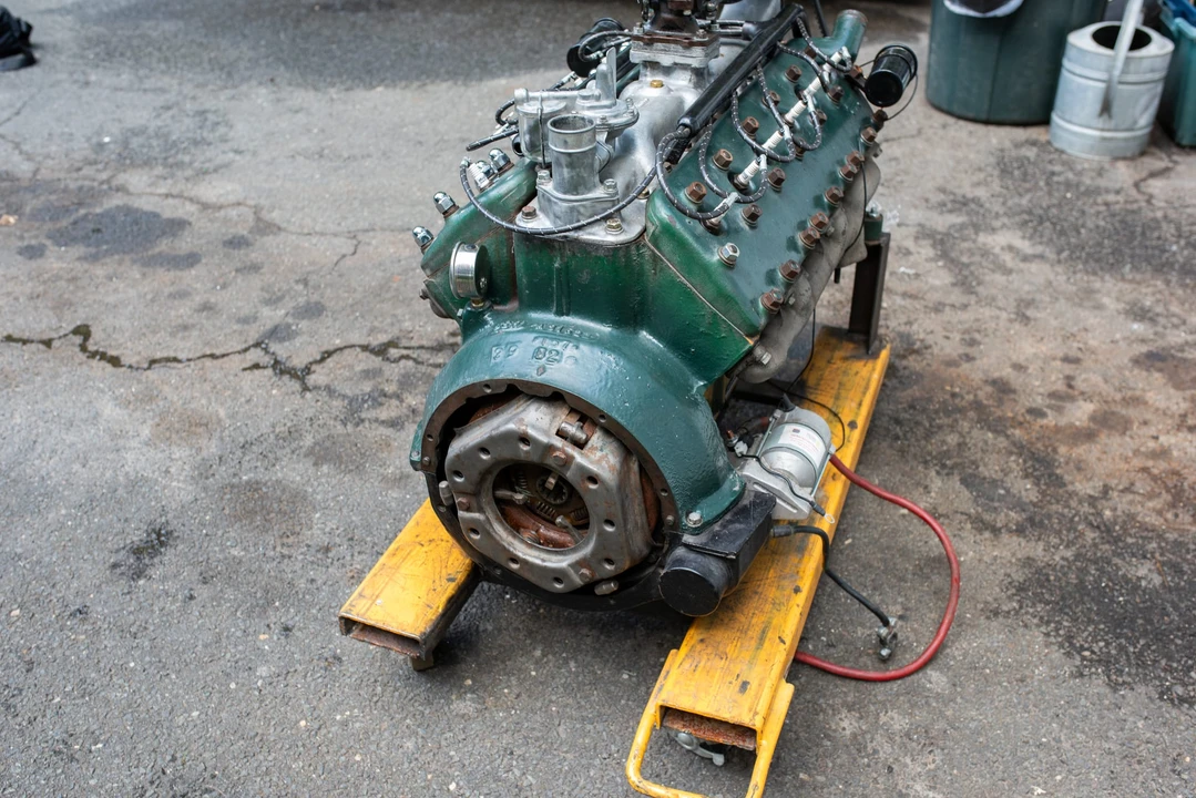 Parts & Memorabilia Engines - Image 3 of 31