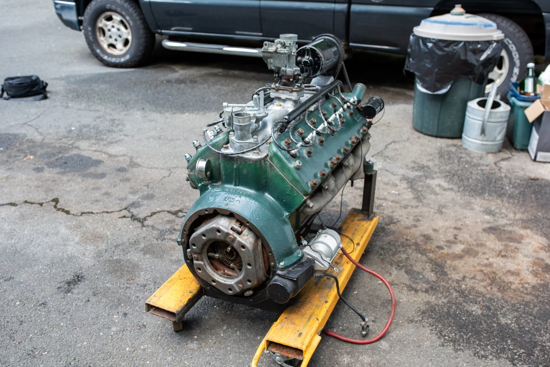 Parts & Memorabilia Engines - Image 2 of 31
