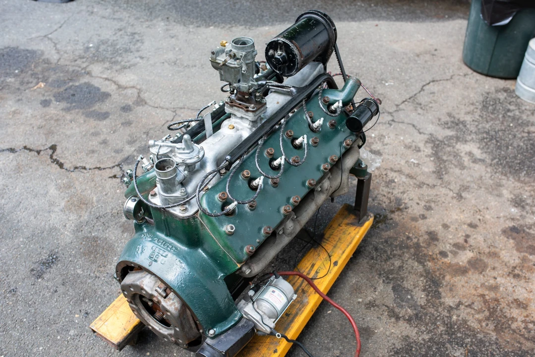 Parts & Memorabilia Engines - Image 4 of 31