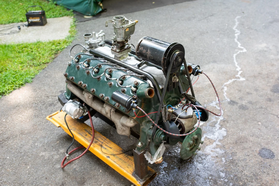Parts & Memorabilia Engines - Image 23 of 31