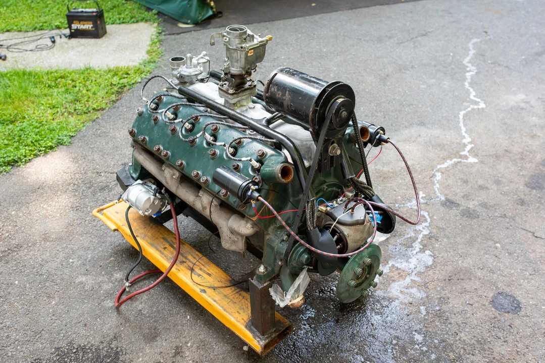 Parts & Memorabilia Engines - Image 24 of 31