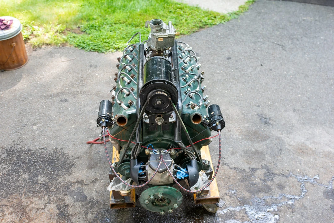 Parts & Memorabilia Engines - Image 14 of 31