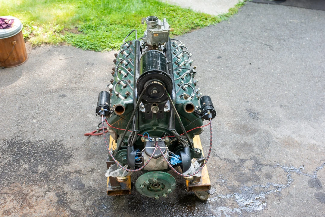 Parts & Memorabilia Engines - Image 13 of 31