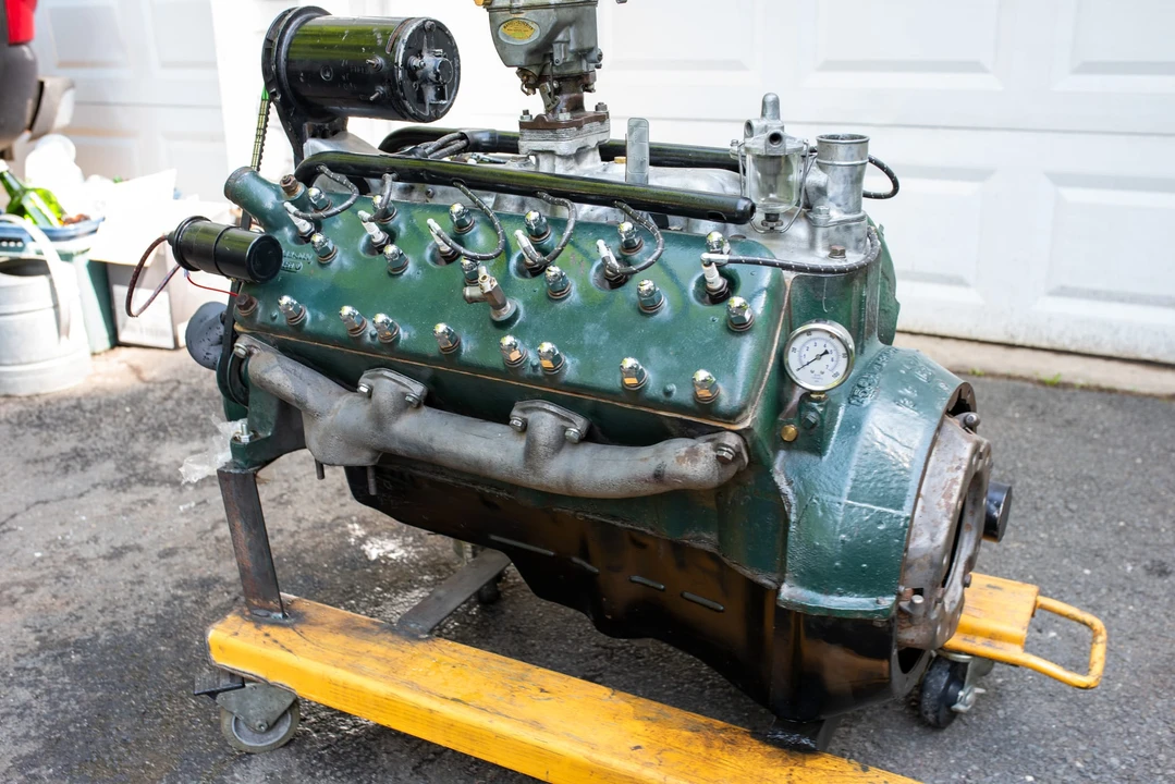 Parts & Memorabilia Engines - Image 10 of 31