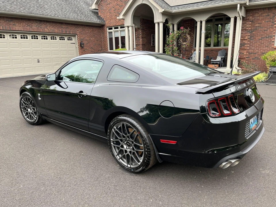 2013 Ford S197 II Shelby Mustang GT500 - Image 5 of 31
