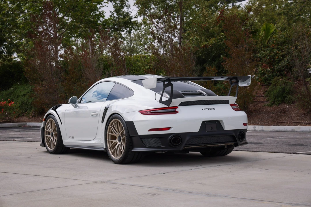 2018 Porsche 991 GT2 RS - Image 16 of 31