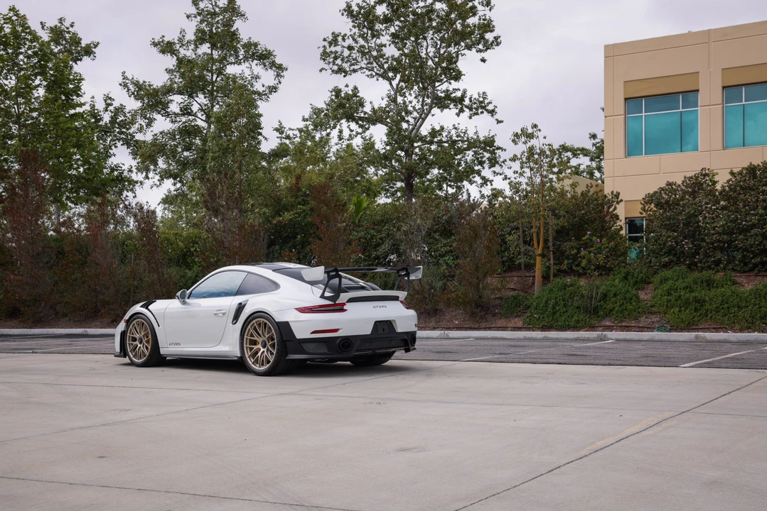 2018 Porsche 991 GT2 RS - Image 18 of 31