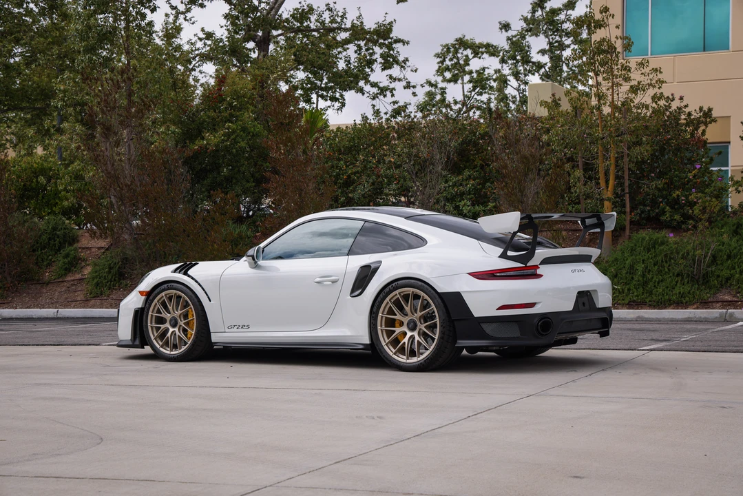 2018 Porsche 991 GT2 RS - Image 19 of 31