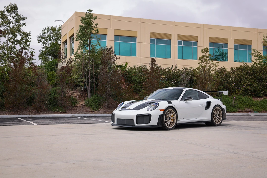 2018 Porsche 991 GT2 RS - Image 4 of 31