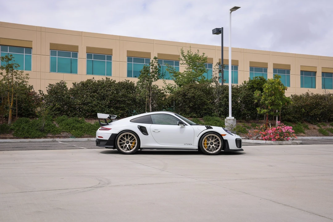 2018 Porsche 991 GT2 RS - Image 10 of 31