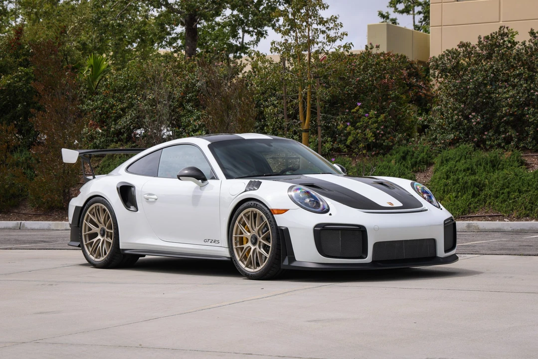 2018 Porsche 991 GT2 RS - Image 8 of 31