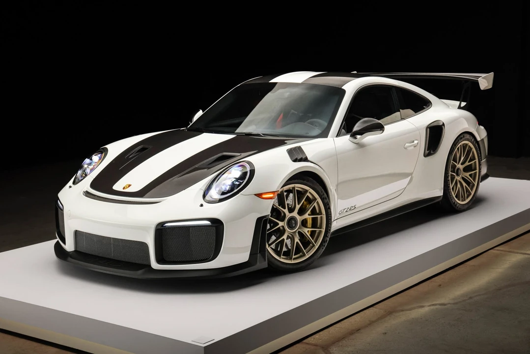 2018 Porsche 991 GT2 RS - Image 27 of 31