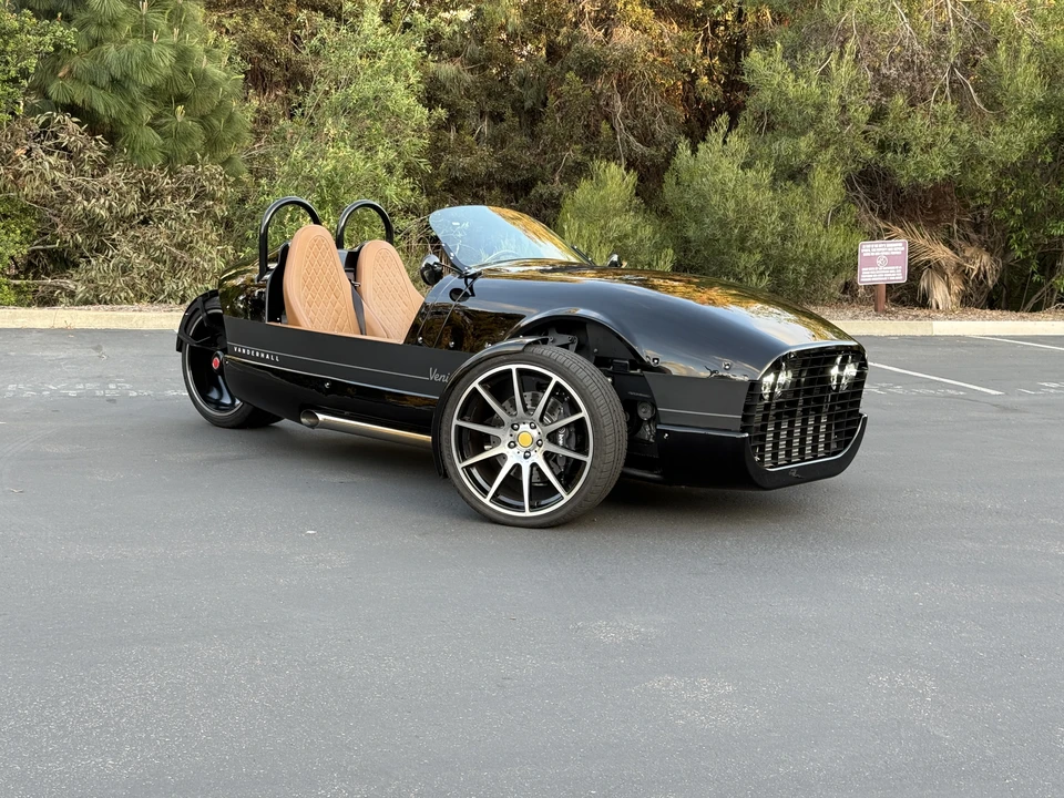 2024 Vanderhall Venice - Image 10 of 31