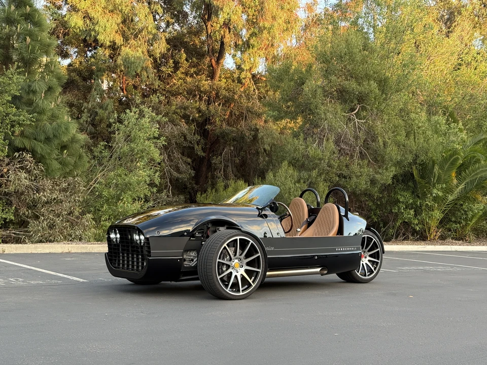 2024 Vanderhall Venice - Image 25 of 31
