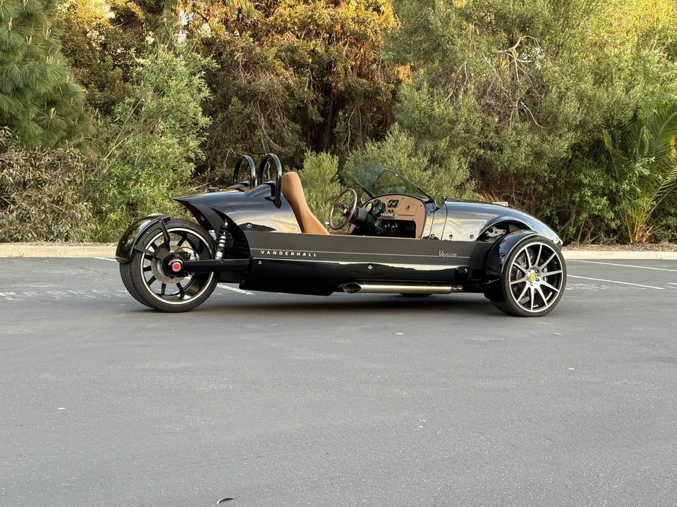 2024 Vanderhall Venice - Image 15 of 31