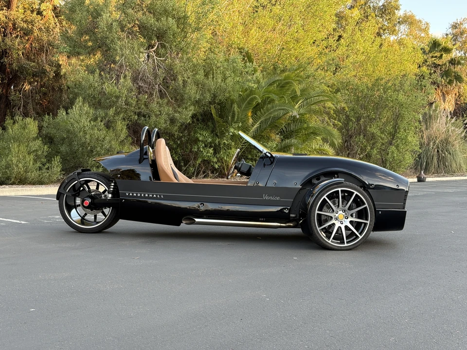 2024 Vanderhall Venice - Image 13 of 31