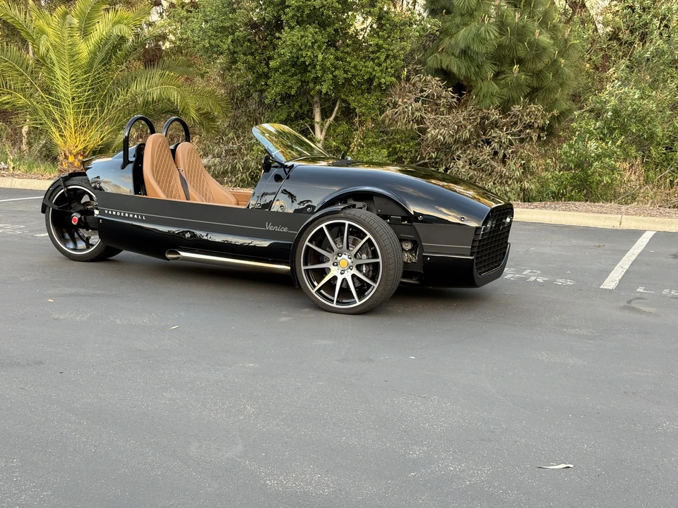 2024 Vanderhall Venice - Image 11 of 31