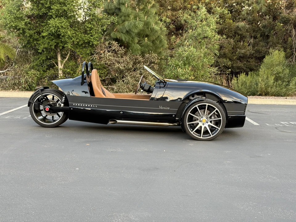 2024 Vanderhall Venice - Image 14 of 31