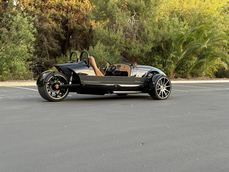 2024 Vanderhall Venice - Image 16 of 31