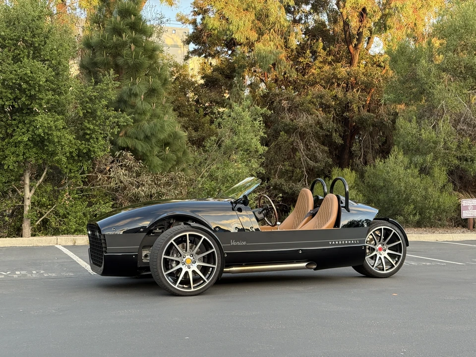 2024 Vanderhall Venice - Image 24 of 31